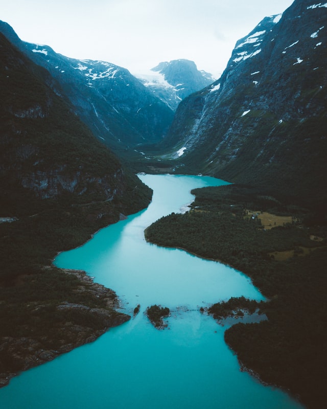 Mountains Scrolling Example